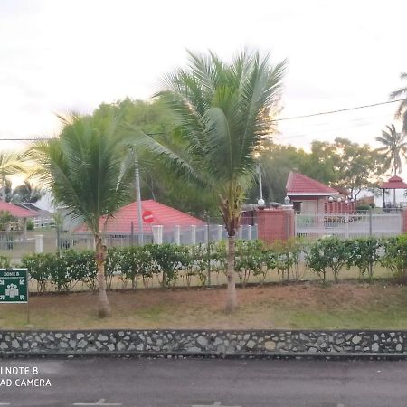 Pd Laguna Homestay Red Port Dickson Buitenkant foto